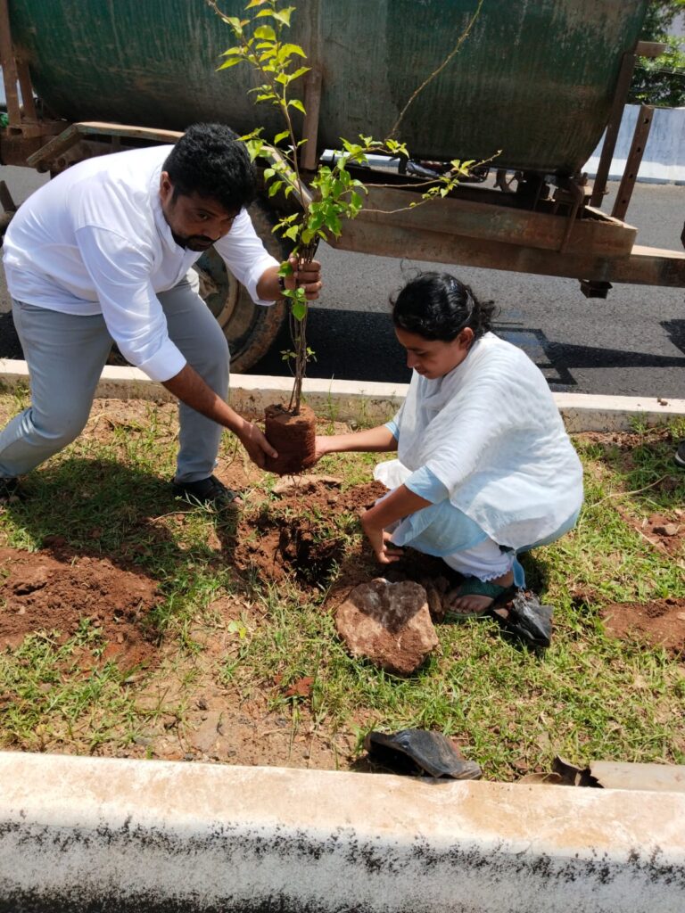 WhatsApp Image 2024-10-19 at 12.52.39 PM